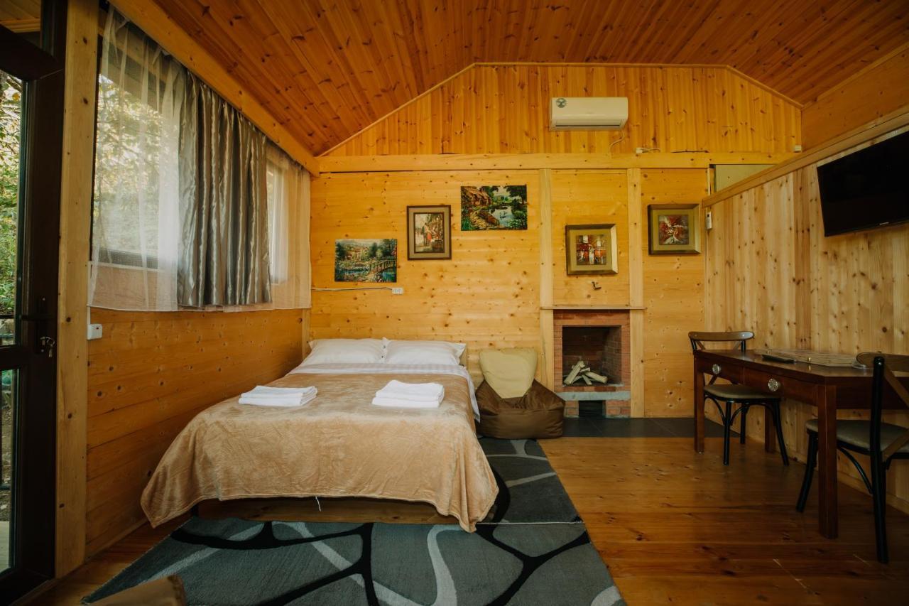 River Land Cottages Tskhmorisi Bagian luar foto