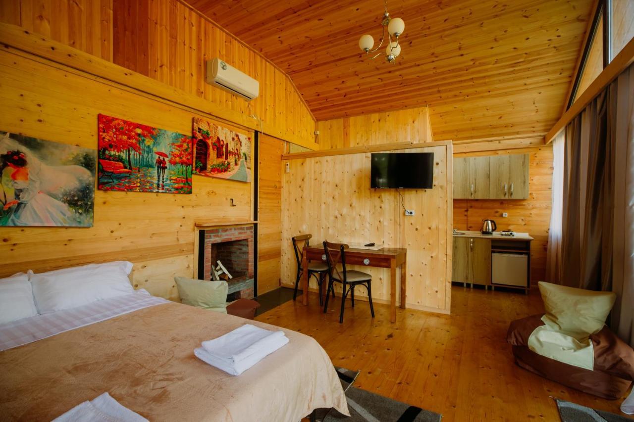 River Land Cottages Tskhmorisi Bagian luar foto